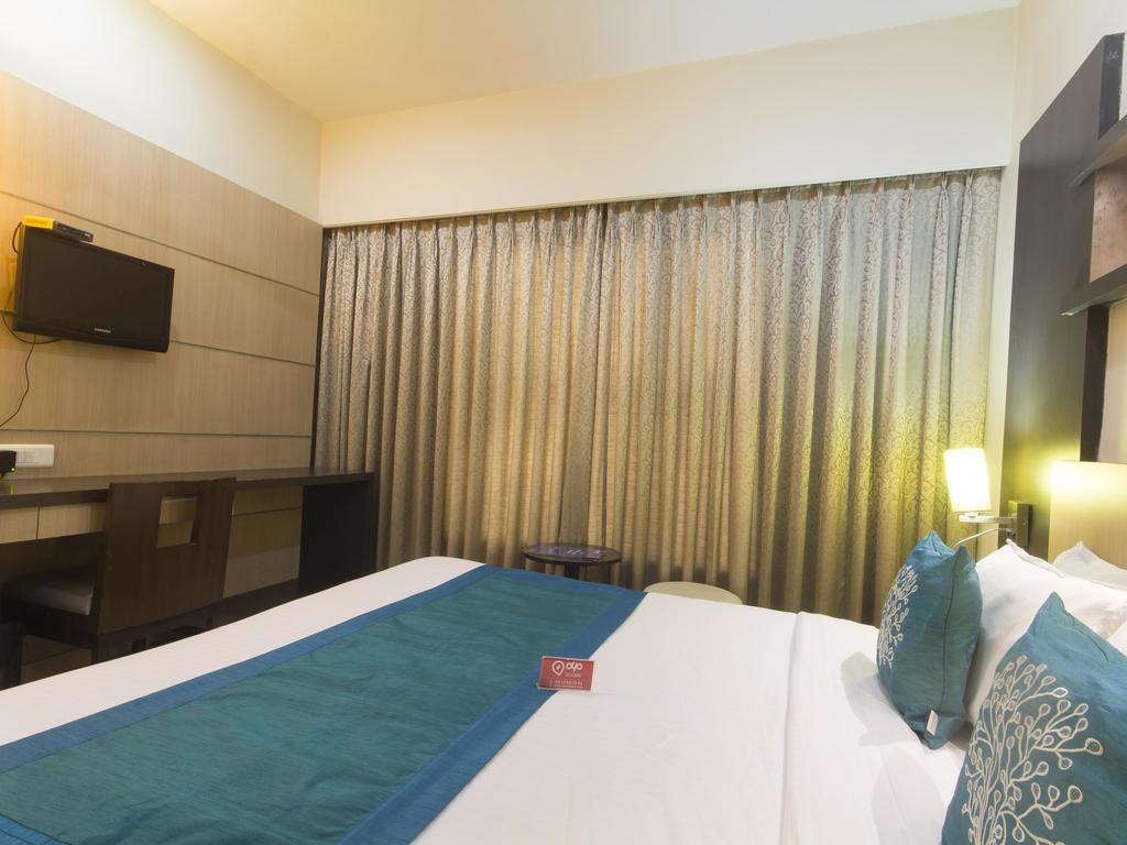 Hotel Monarch Guestline In Midc Rabale, نافي مومباي المظهر الخارجي الصورة