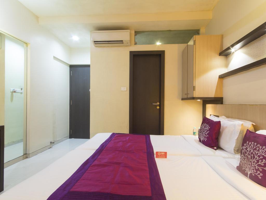 Hotel Monarch Guestline In Midc Rabale, نافي مومباي المظهر الخارجي الصورة
