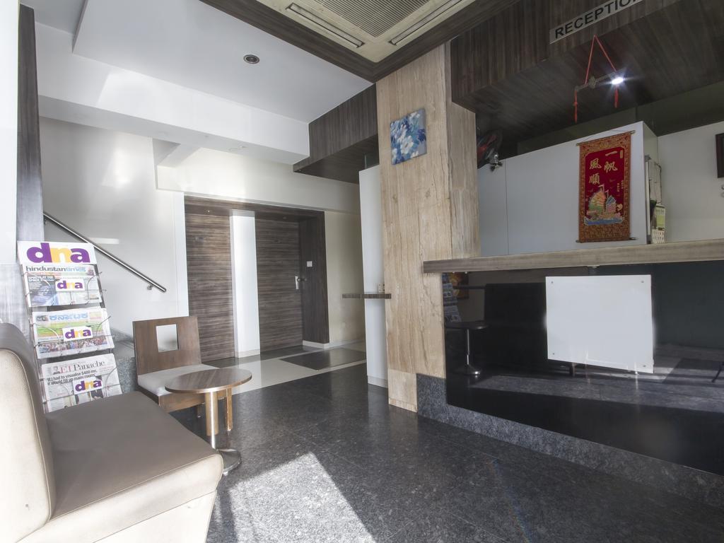 Hotel Monarch Guestline In Midc Rabale, نافي مومباي المظهر الخارجي الصورة