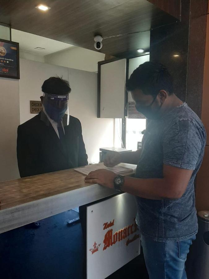 Hotel Monarch Guestline In Midc Rabale, نافي مومباي المظهر الخارجي الصورة