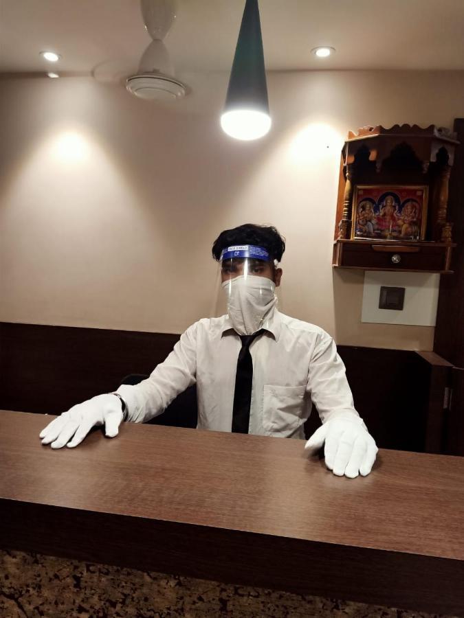 Hotel Monarch Guestline In Midc Rabale, نافي مومباي المظهر الخارجي الصورة